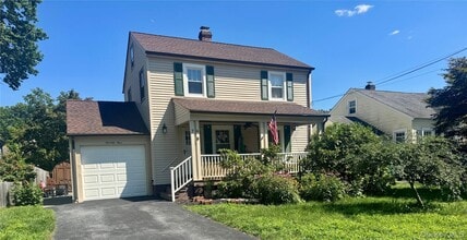 Building Photo - 74 N Elm St