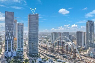 Building Photo - 1100 Biscayne Blvd