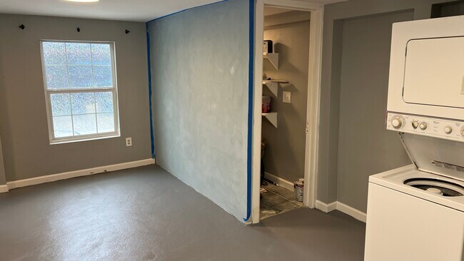 Building Photo - 4415 Harby St