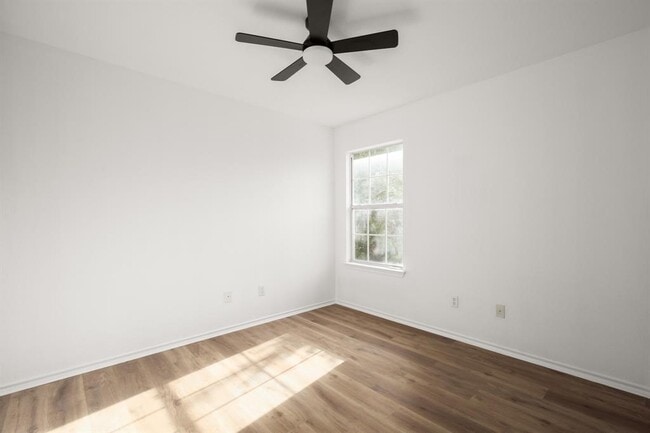 Building Photo - 13220 Constellation Dr