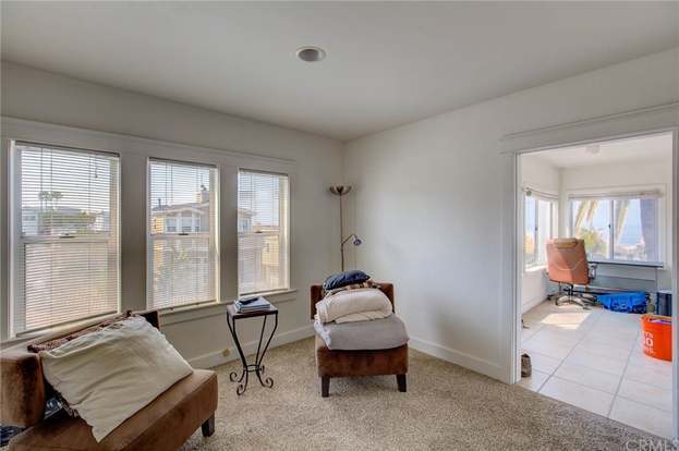 Building Photo - 223 24th St