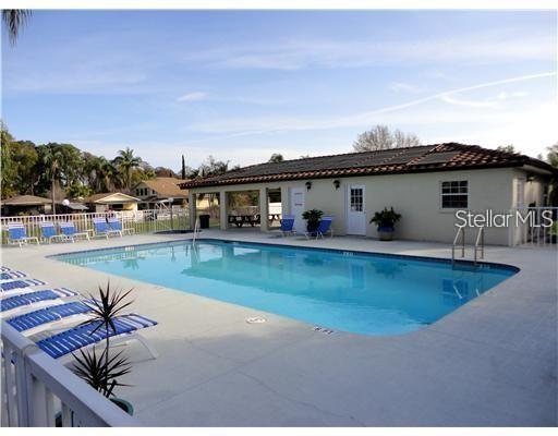 Building Photo - 2587 Cyprus Dr