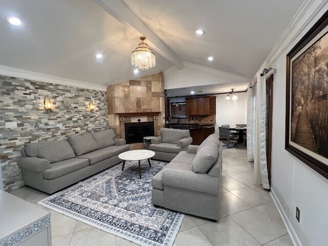 Building Photo - 5 Deerfoot Ct