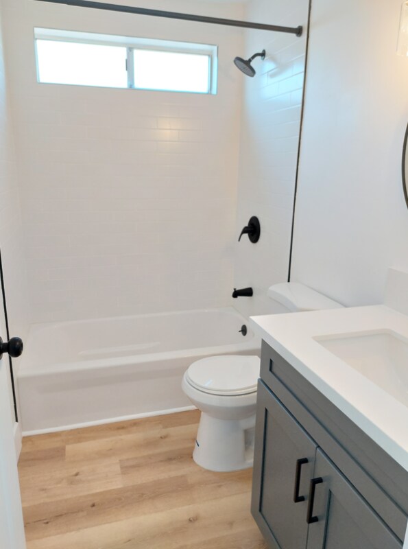 Building Photo - 2455 Corinth Ave