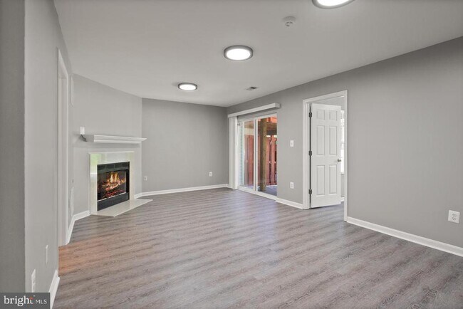 Building Photo - 6708 Ordsall St