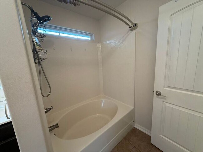 Building Photo - Milton - Tidal Bay - 4 bedroom, 2 bathroom with 2 car garage