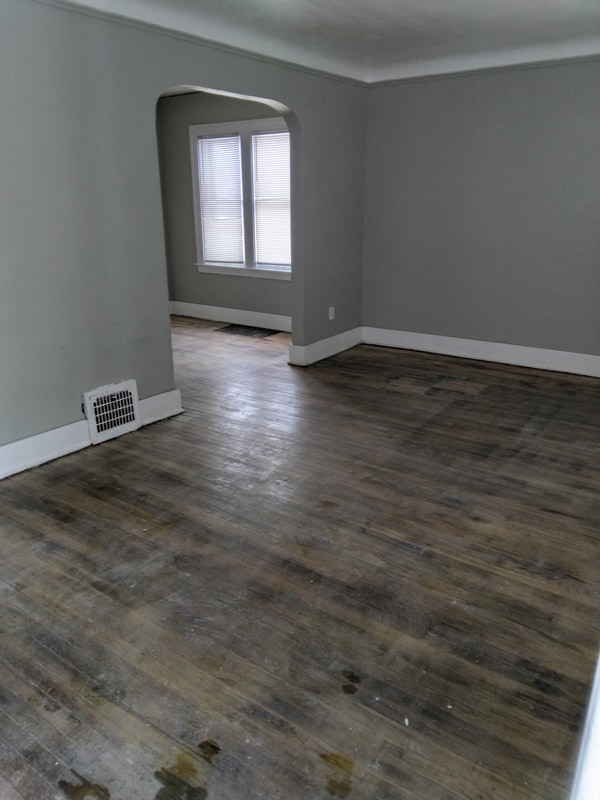 Building Photo - 19265 Riopelle St