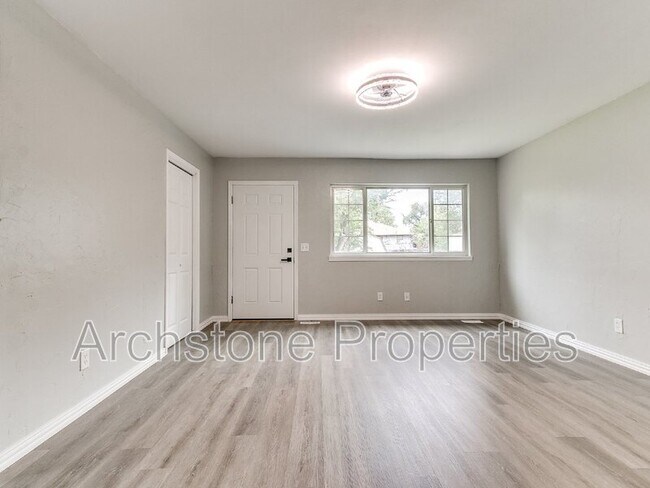 Building Photo - 2617 NW 37th St