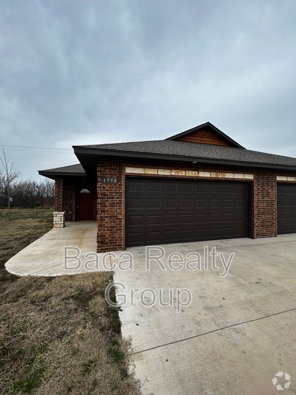 Building Photo - 1758 Eighty Niner Terrace