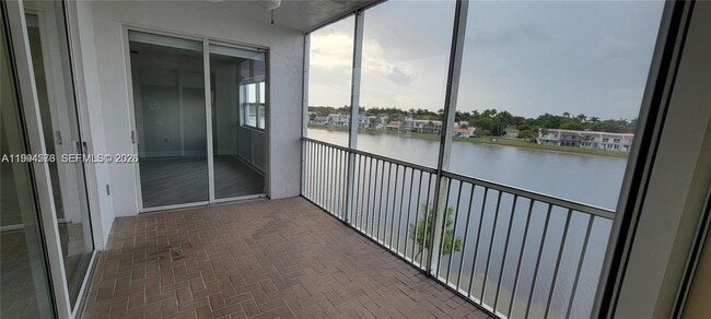 Building Photo - 10730 NW 66th St