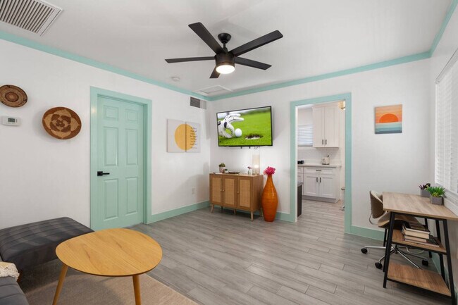 Building Photo - 1407 E McKinley St