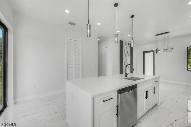 Building Photo - 3123 69th St W