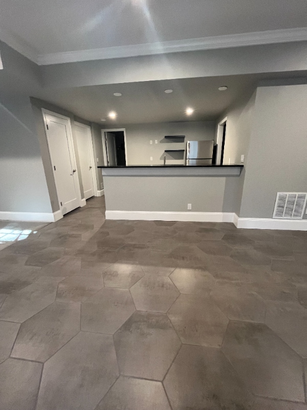 Building Photo - 1733 Pioneer Cir