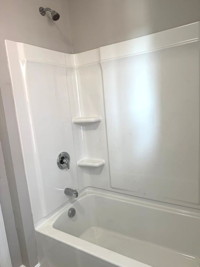 Building Photo - 130 Neal St