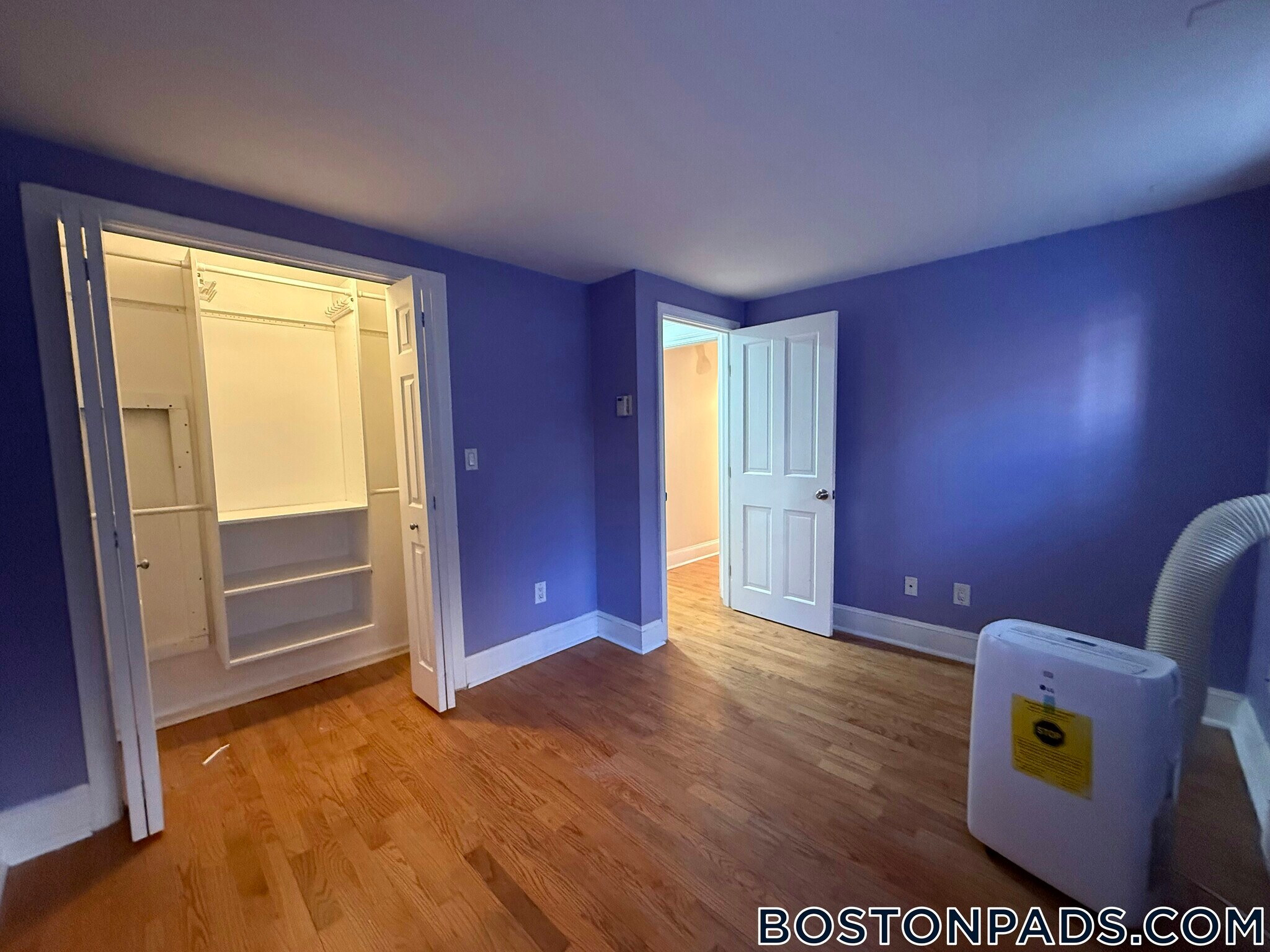 Building Photo - 519 Columbus Ave