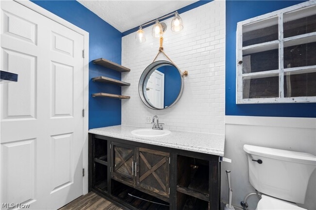 Building Photo - 17050 Sheldon Rd