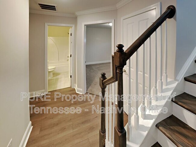 Building Photo - 1750 Park Terrace Ln