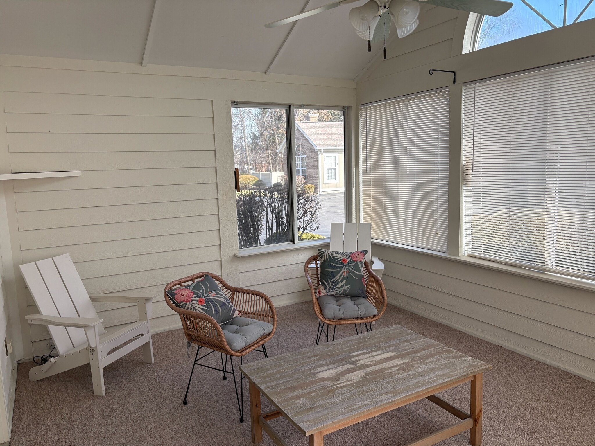 Building Photo - 388 Park Woods Ln