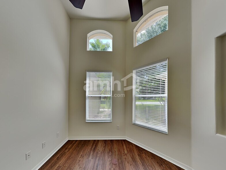 Building Photo - 8278 Emerald Forest Ct