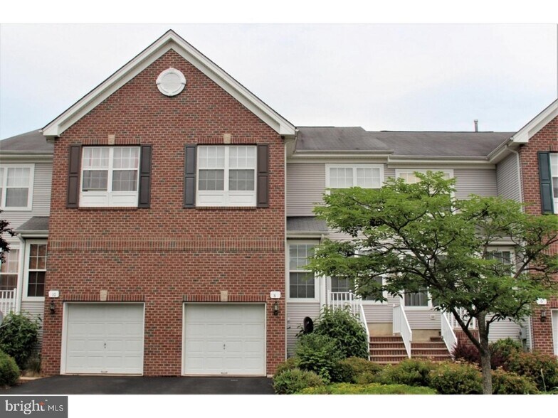 Primary Photo - 8 Stafford Dr