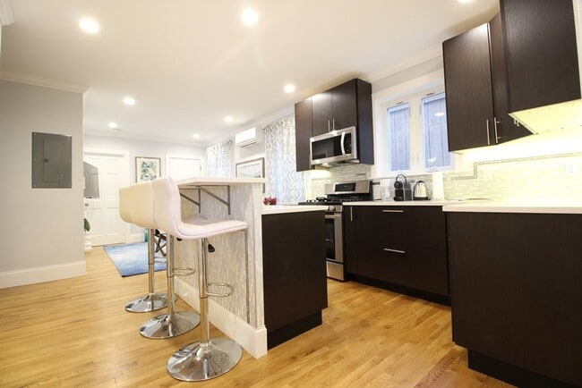 Building Photo - 437 Cardinal Medeiros Ave