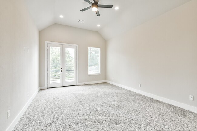 Building Photo - 810 Mansfield St