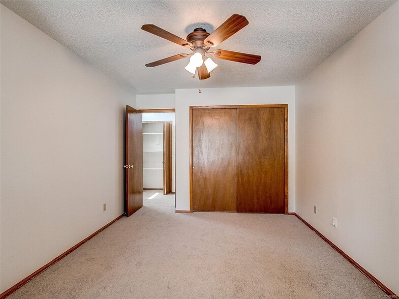 Building Photo - 8336 W 87th Dr