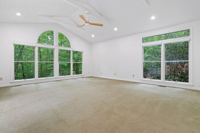 Building Photo - Bolin Creek 4 Bedroom House with Fabulous Forest Views Available May 15!