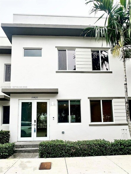 Building Photo - 10420 NW 67th St