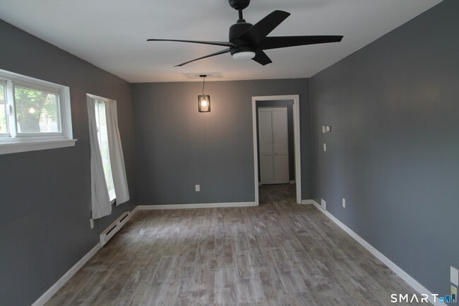 Building Photo - 3699 Broadbridge Ave
