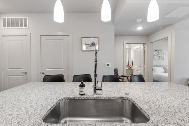 Building Photo - 5820 1/2 Cameron Rd