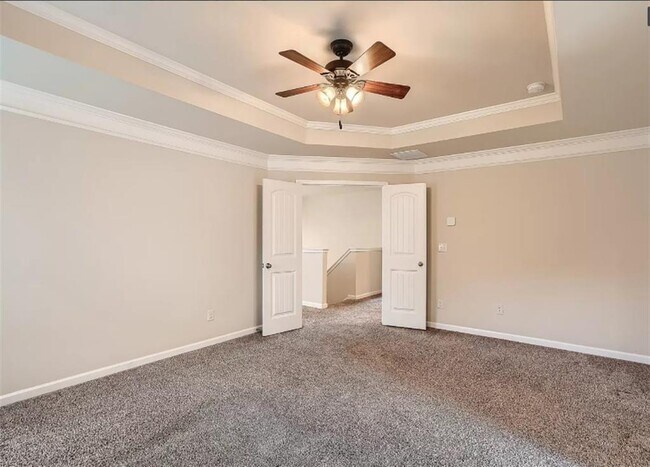 Building Photo - 710 Collingsworth Ln NE