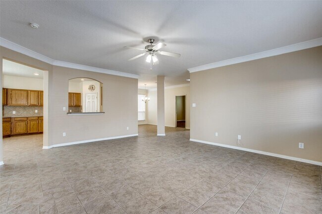 Building Photo - 9907 Valance Way