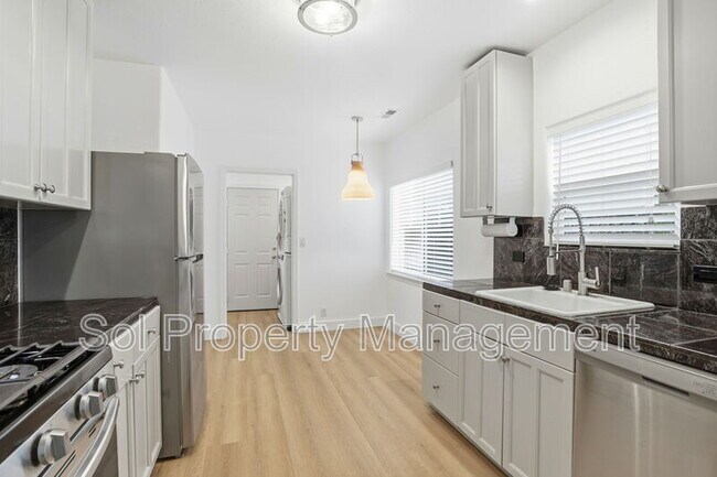 Building Photo - 2625 Howe St