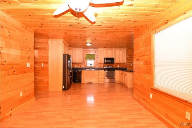 Building Photo - 25003 NY-37