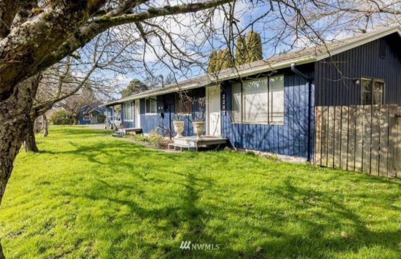 Building Photo - 2203 Happy Ct