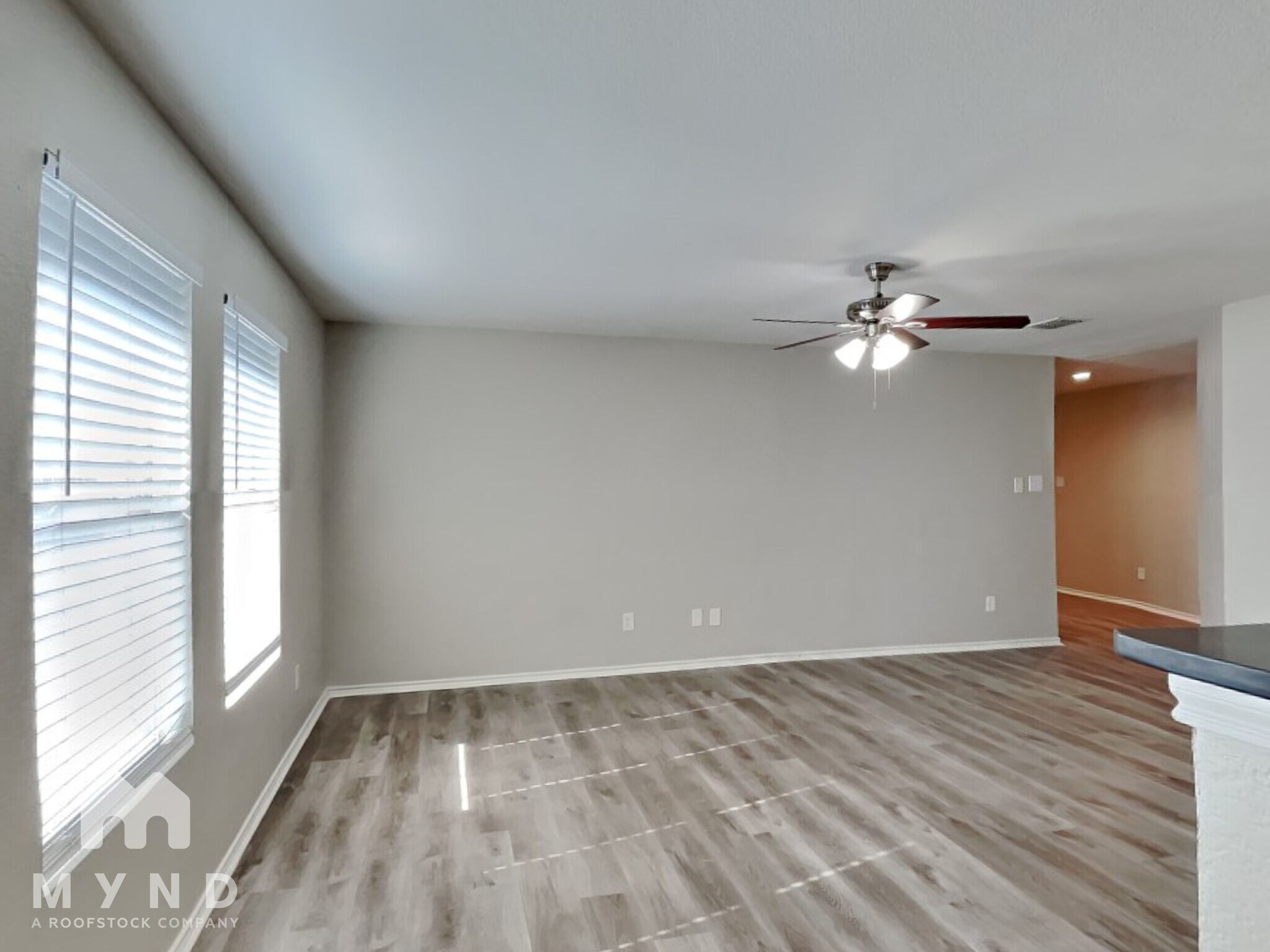 Building Photo - 1157 Boxwood Dr