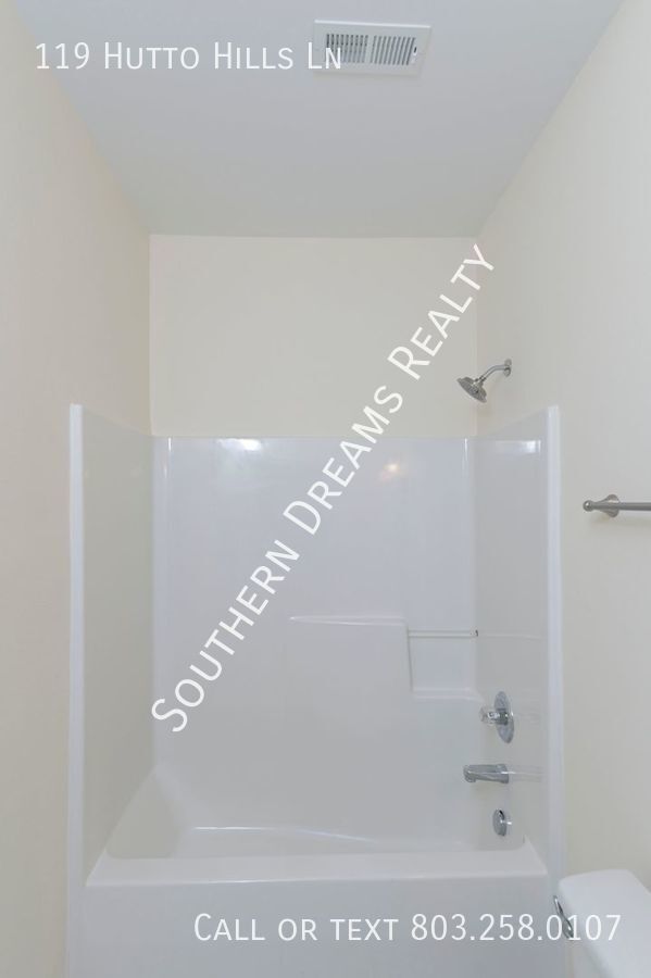 Building Photo - 119 Hutto Hill