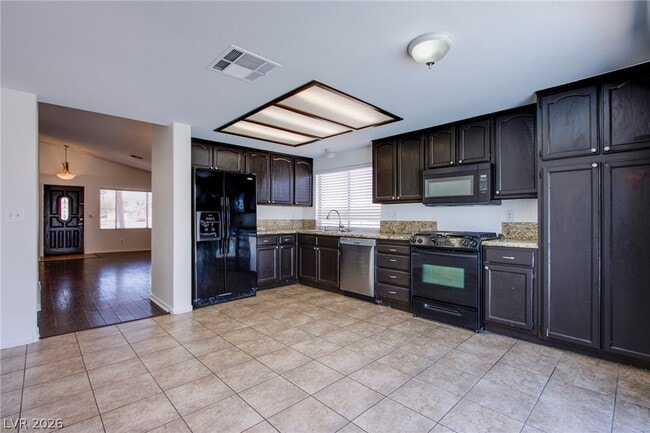 Building Photo - 7510 Isley Ave
