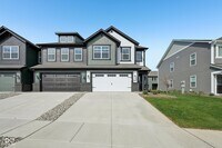 Building Photo - 15246 Swallow Fls Wy