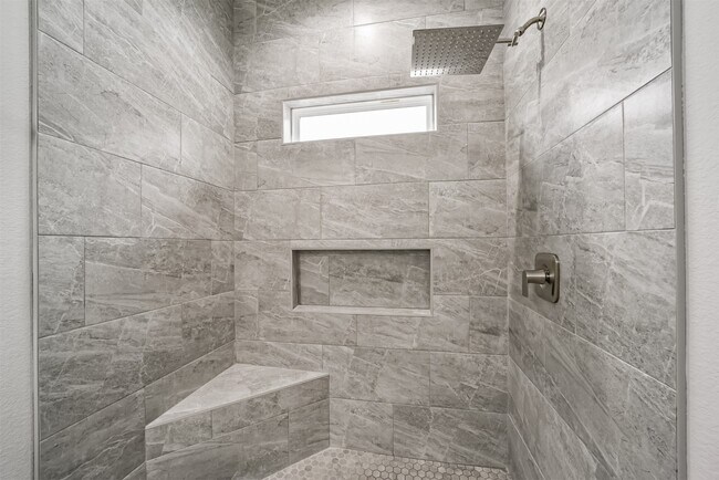 Building Photo - 16613 E Lynbrook