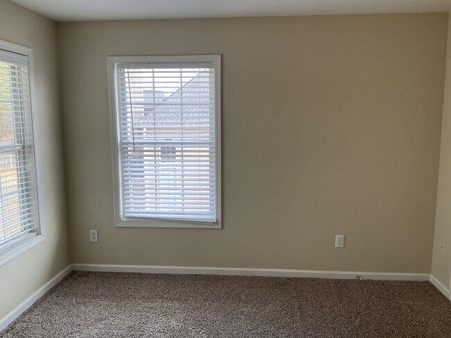 Building Photo - 1700 Northolt Ct