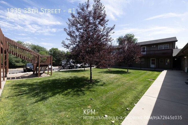 Building Photo - 2 BEDROOM | 1 BATH | MAIN LEVEL APARTMENT ...