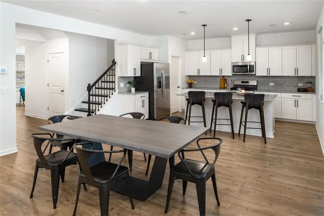 Building Photo - 1515 Wellston Dr