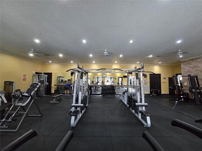 Building Photo - 1910 E Palm Ave