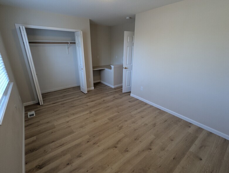 Third Bedroom - 711 Gateway Cir