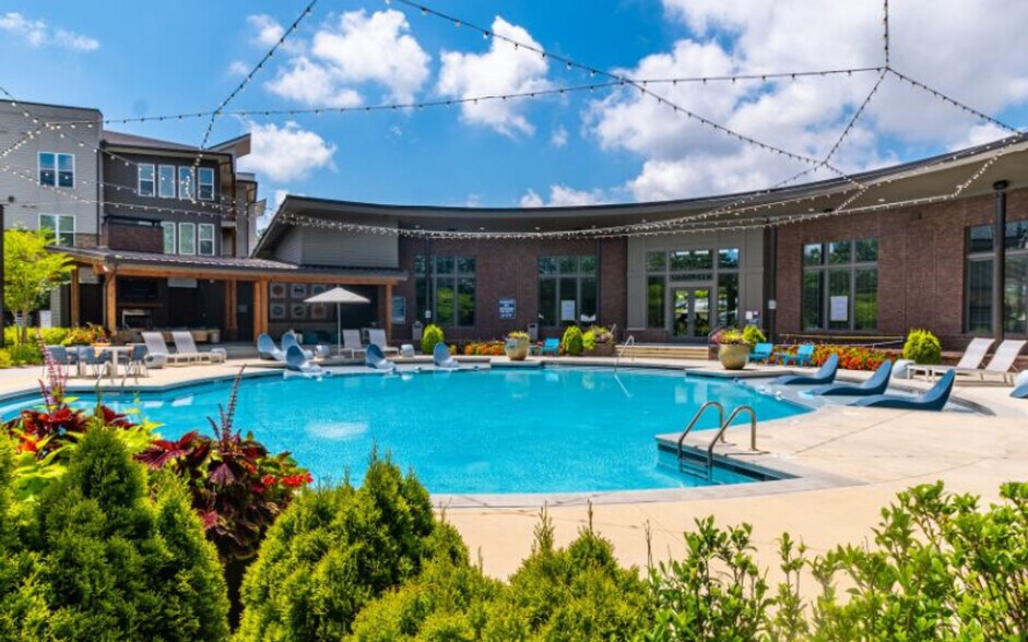 Building Photo - 510 Guthridge Ct NW