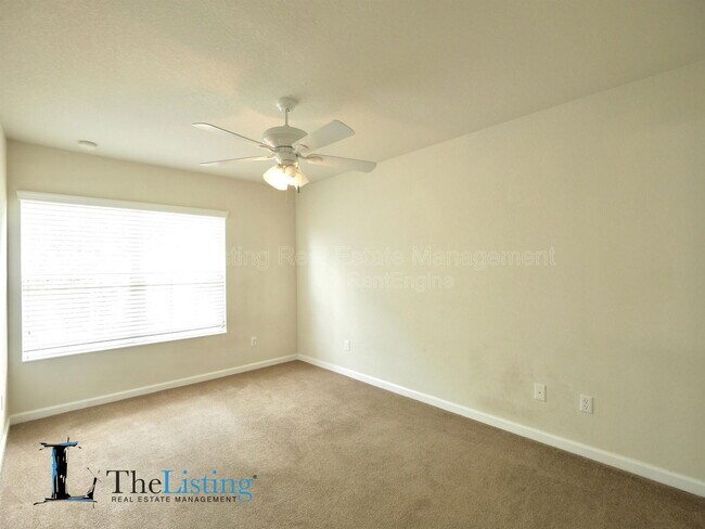 Building Photo - 12958 Vennetta Way