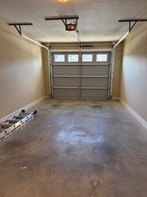 Building Photo - 104 York Way