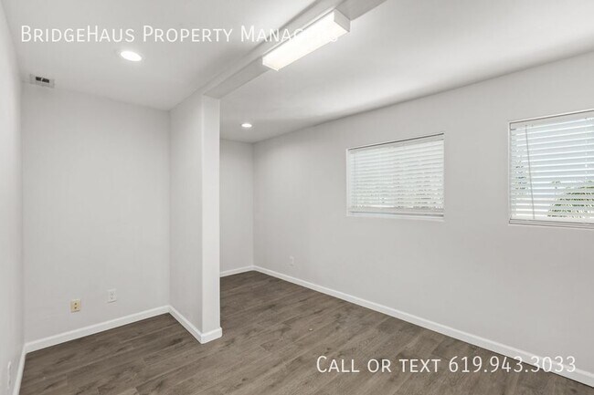Building Photo - Stunning 3-Bedroom Condo + Bonus Room & Pa...